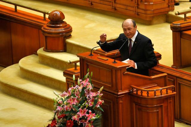 Băsescu: „Suspendarea are ca obiective punerea sub controlul PSD şi PNL a instituţiilor”. Foto: MEDIAFAX