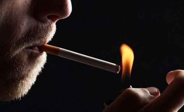 Bărbaţii ar trebui să renunţe la fumat cu câteva luni înainte de conceperea copiilor lor