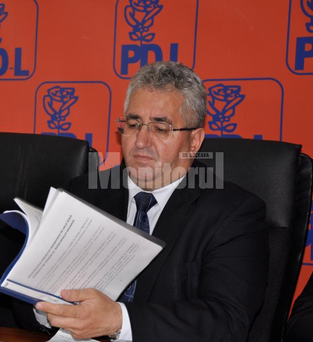 Ion Lungu: „Începând cu data de joi, 5 iulie 2012, mi-am depus demisia din funcţia de preşedinte al Organizaţiei Municipale a Partidului Democrat Liberal Suceava”