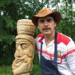 Costel Iftinchi: Folosesc lemnul pentru a transmite ceea ce simt