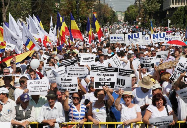 3.000 de suceveni, la mitingul de susţinere a lui Traian Băsescu de la Iaşi. Foto: MediaFax