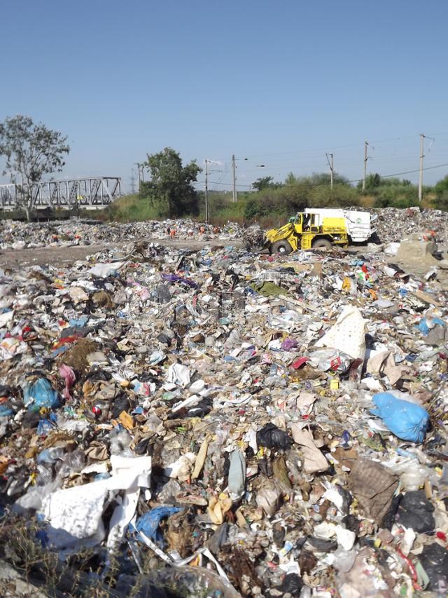 Rampa de gunoi a Diasil se umple cu o viteză uimitoare