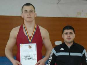 Constantin Huţuleac alături de antrenorul său, Andrei Bolohan
