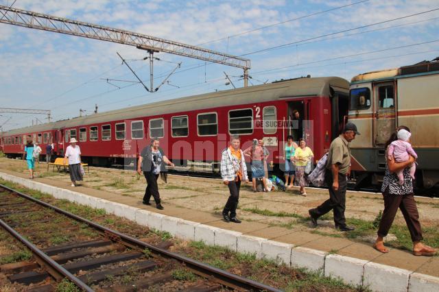 Călători coborâţi în Gara Iţcani