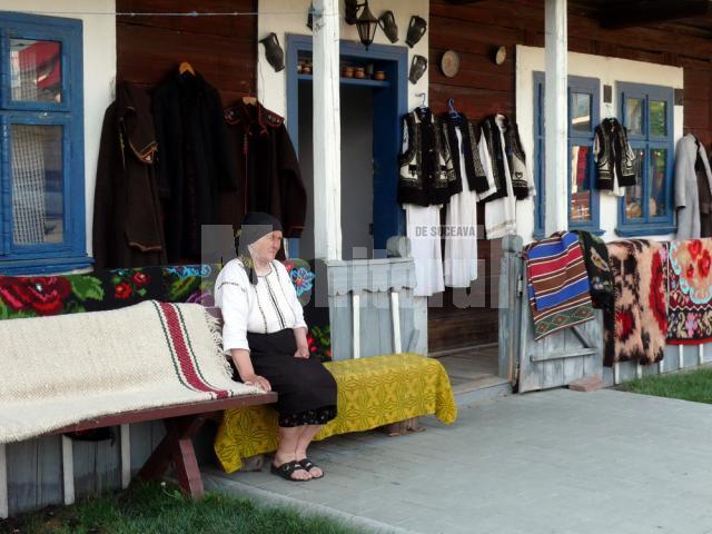 Ana Magopăţ aşteptând vizitatori