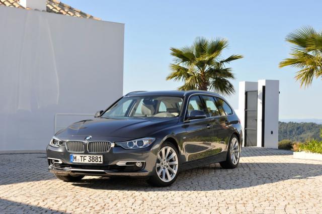 BMW introduce la toamnă noul Seria 3 Touring în România
