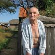 Iulian Cucu din Vornicenii Mici, în vârstă de 86 de ani, traiste în condiţii groaznice