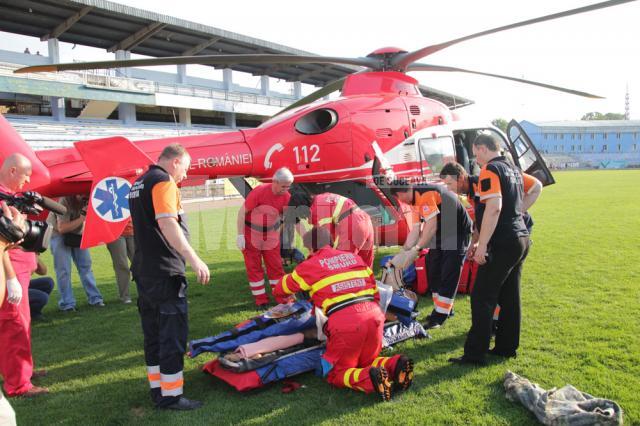 Elicopterul SMURD l-a preluat pe pacient aseară, în jurul orei 18.00, de pe stadionul Areni