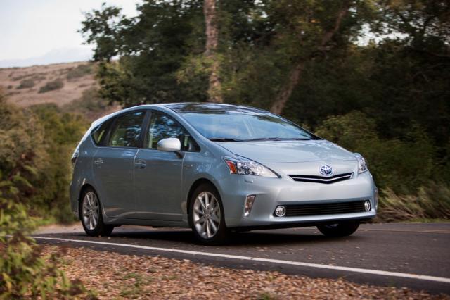Toyota Prius V combină versatilitatea cu tehnologiile ecologice