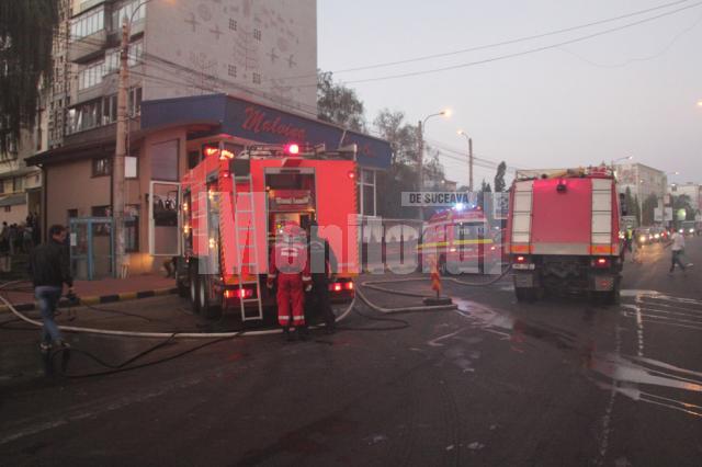 Bulevardul 1 Mai a fost blocat de maşinile pompierilor