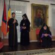 Momentul inaugural al expoziţiei în prezenţa Patriarhului Catolicos Karekin al II-lea