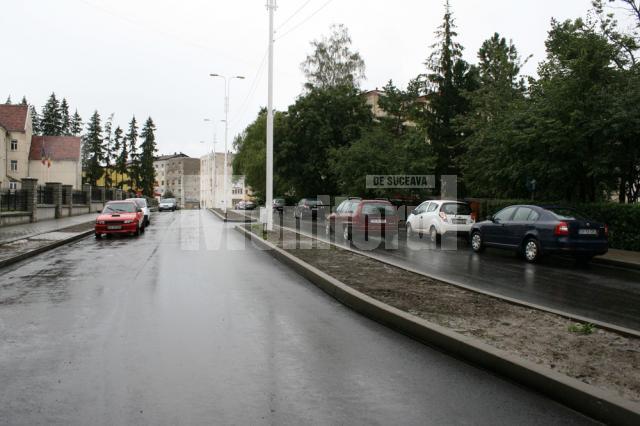 Primul covor asfaltic produs de staţia aparţinând firmei Calcarul a fost aşternut în cartierul Bodea, din Câmpulung Moldovenesc