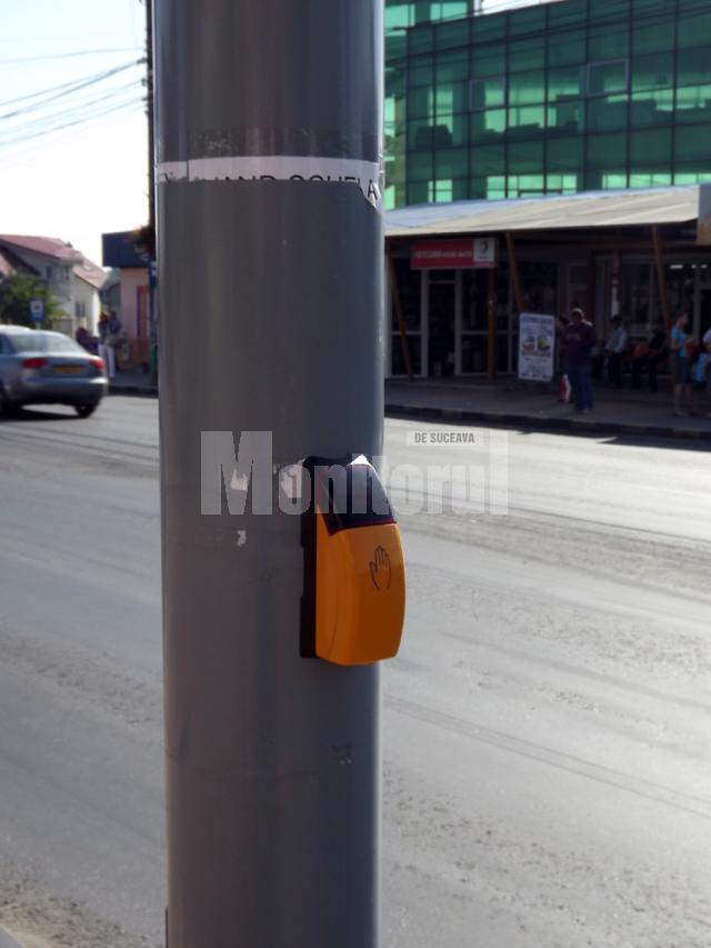Semafoarele cu temporizare vor permite pietonilor să traverseze strada în condiţii de siguranţă sporite