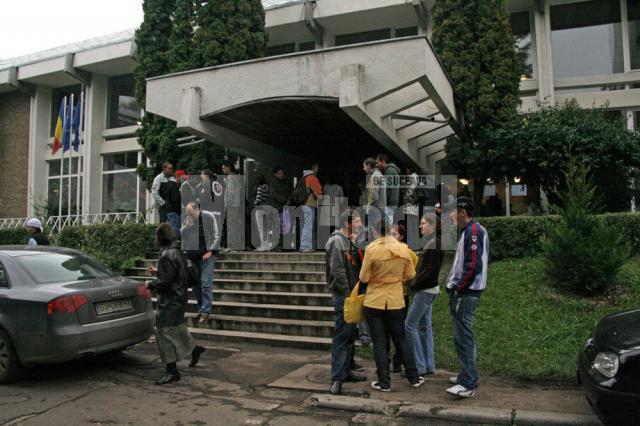 În prima zi de admitere la facultate, la Universitatea „Ştefan cel Mare” din Suceava s-au depus 104 de dosare