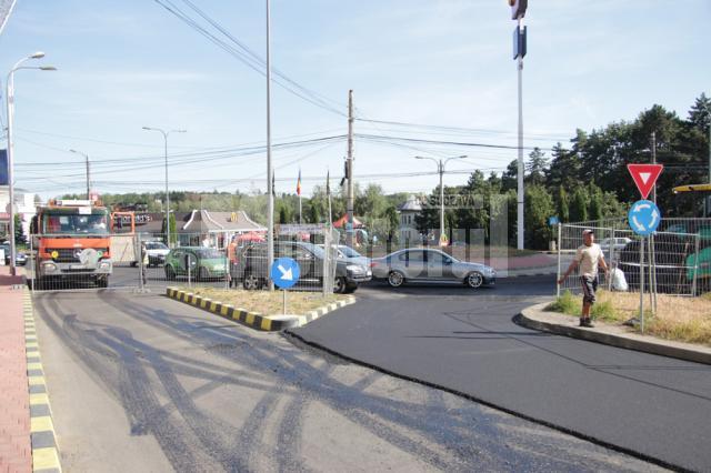 Traficul auto va fi închis pe două benzi în sensul giratoriu din centrul Sucevei