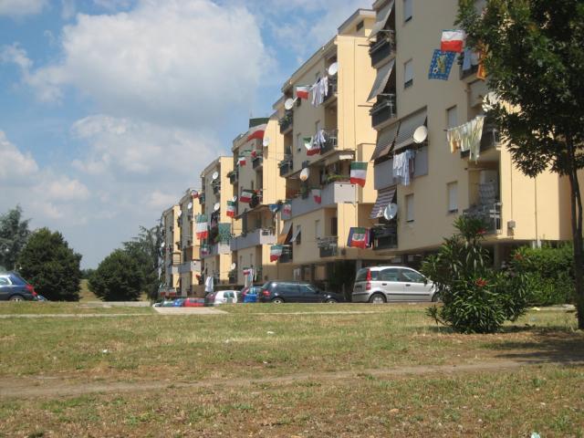 Românii rezidenţi în Italia trebuie să plătească statului italian o diferenţă de impozit pentru locuinţa din România