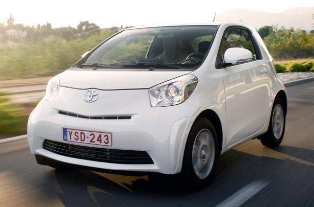 Toyota ar putea dezveli anul viitor iQ cabrio