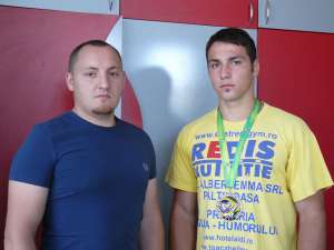 Ionuţ Strugariu (stânga) şi elevul său, proaspătul vicecampion mondial Cristian Constantin Piticar