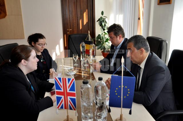 Nechifor şi Sinescu s-au întâlnit cu viceambasadorul Marii Britanii la Bucureşti, Ester Blythe