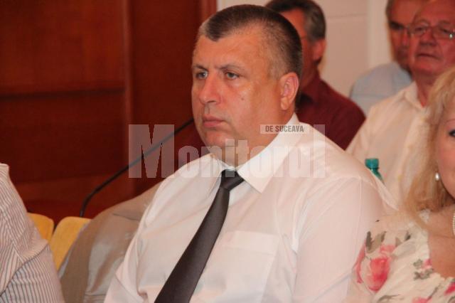 Consilierul judeţean şi omul de afaceri Neculai Bereanu va candida din partea PSD pentru un post de senator în colegiul de munte al judeţului (Vatra Dornei-Câmpulung Moldovenesc-Gura Humorului)