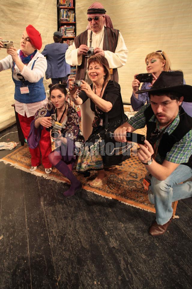 Spectacolul „Artă cu seminţe prăjite”, jucat la Suceava de actori ai Teatrului „Mihai Eminescu” Botoşani