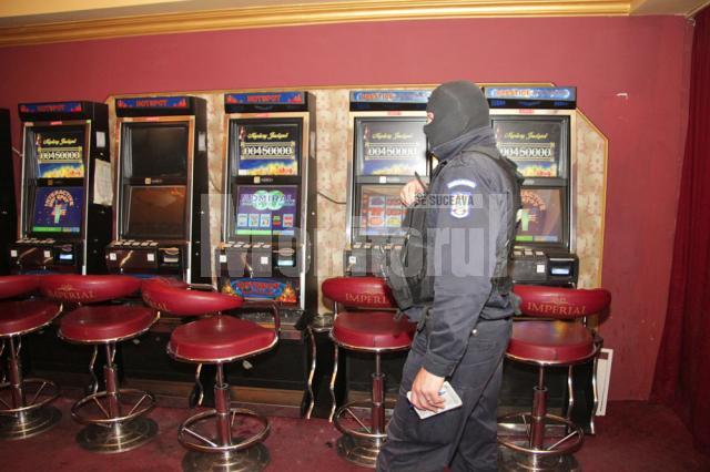 Razie a poliţiei în cluburi şi restaurante din Suceava aproape goale