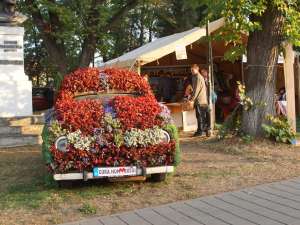 Maşina cu flori din Gura Humorului a fost adusă la Suceava