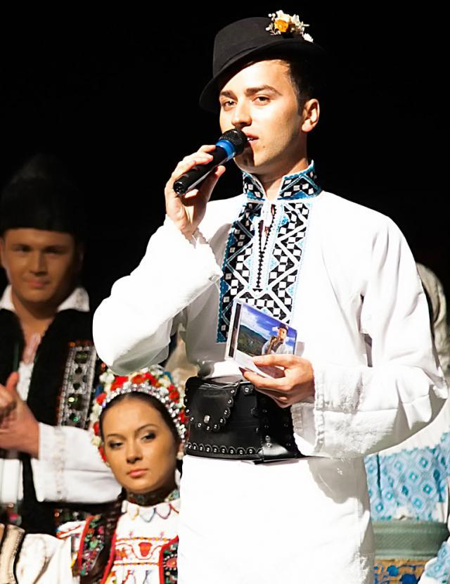 Ecou de la Gura Humorului ce răsună din glasul Bucovinei, din cântecele lui Alexandru Brădățan. Foto: George Checheriţă