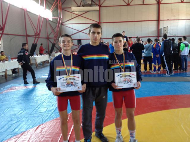 Sucevenii Viorel Strugariu, Daniel Blănari şi Teodor Horătău au devenit campioni naţionali de juniori III