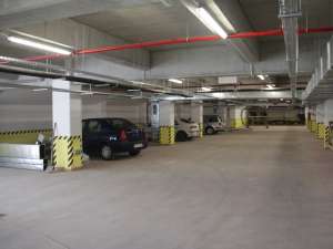 Parcările subterane vor asigura 155 de locuri de parcare gratuite