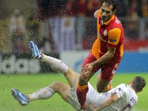 Galatasaray şi CFR Cluj au jucat la Istanbul pe un teren impracticabil