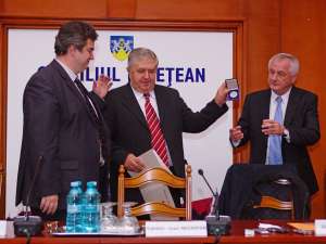 Fostul preşedinte al Consiliului Judeţean, social-democratul Gavril Mîrza a primit medalia regiunii germane Schwaben