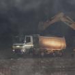 Autocamioanele firmei Test Prima sunt încărcate ilegal cu balast din albia râului Suceava