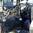 Autoturismul Dacia a fost izbit violent, de maşina intrată pe contrasens