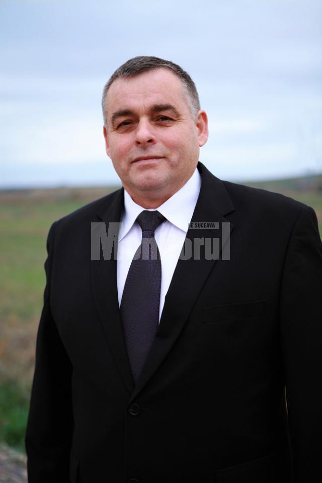 Constantin Galan, candidatul USL pentru funcţia de deputat în Colegiul nr. 6 Rădăuţi – Milişăuţi