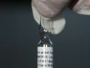 În farmacii, o fiolă de vaccin antigripal costă circa 30 de lei