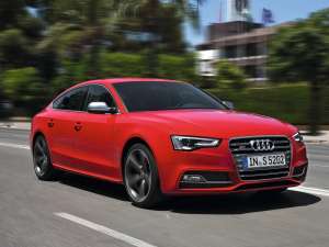 Audi S5 Sportback își rafinează aspectul și performanțele