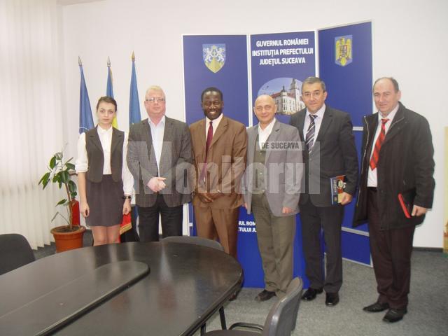 Guy Djoken, preşedintele Asociaţiei UNESCO a filialei din Statele Unite ale Americii şi vicepreşedinte UNESCO la nivel mondial, în vizită la Suceava
