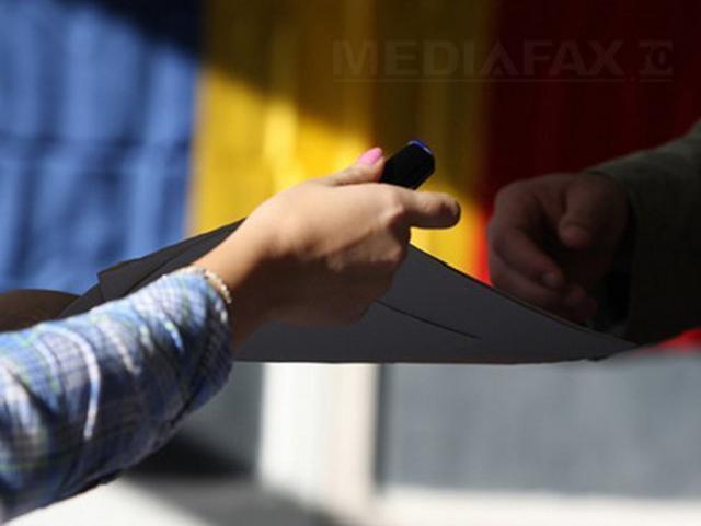Sucevenii vor vota duminică pentru a alege zece deputaţi şi patru senatori. Foto: MediaFax