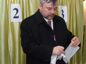 Ioan Balan a votat la Şcoala "Miron Costin"