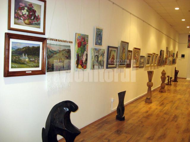 Salonul anual al artistilor plastici amatori din judetul Suceava