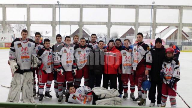 Hocheiștii echipei Clubului Sportiv Municipal Suceava au încheiat anul 2012 la Târgu Secuiesc