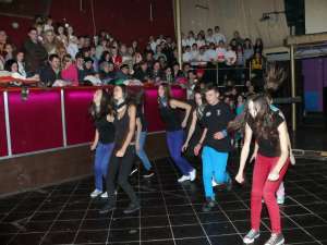 Peste 300 de copii au participat la „Christmas Dance”
