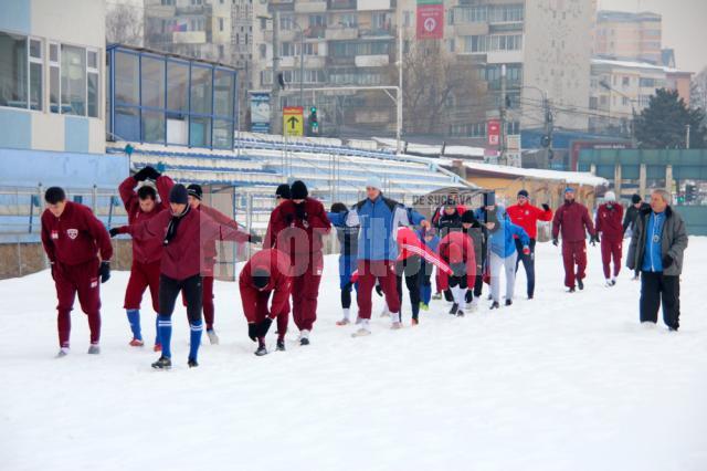 Rapidiştii s-au reunit ieri pe zăpada stadionului Areni