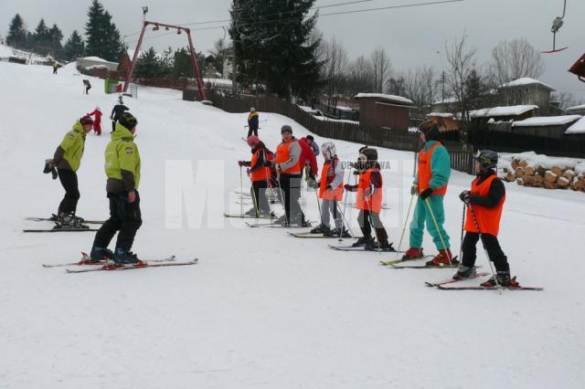 Ziua Mondială a Zăpezii a fost sărbătorită la Vatra Dornei cu lecţii gratuite de schi