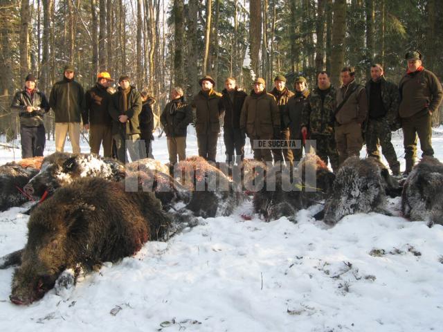 Venituri de peste 120.000 de euro, obţinute din vânătoare, pe fondurile gestionate de Direcţia Silvică Suceava