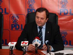 Gheorghe Flutur: „Una au promis în campania electorală şi alta aflăm în fiecare zi de la liderii USL”