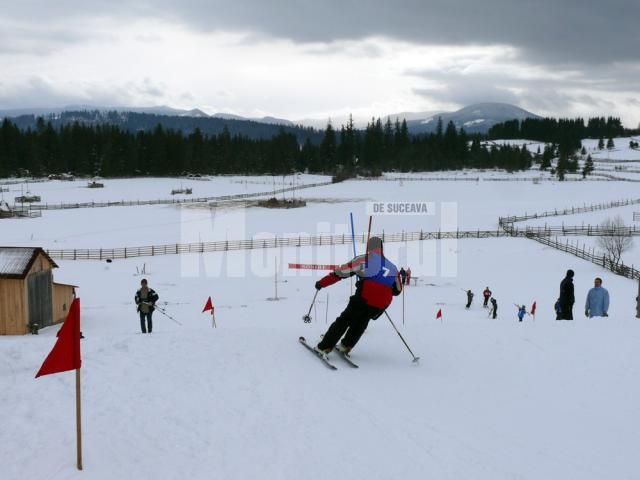 „Iarna în Poieniţă” a reunit peste 200 de practicanţi ai sporturilor de iarnă