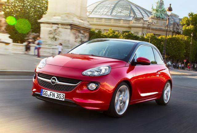 Opel Adam are peste 20.000 de comenzi