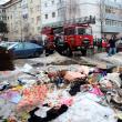 Scene dramatice în faţa blocului de pe strada Prieteniei